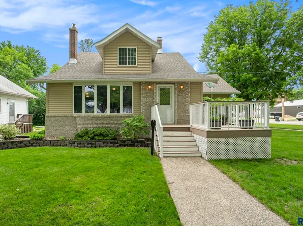 503 W Main St, Pipestone, MN 56164