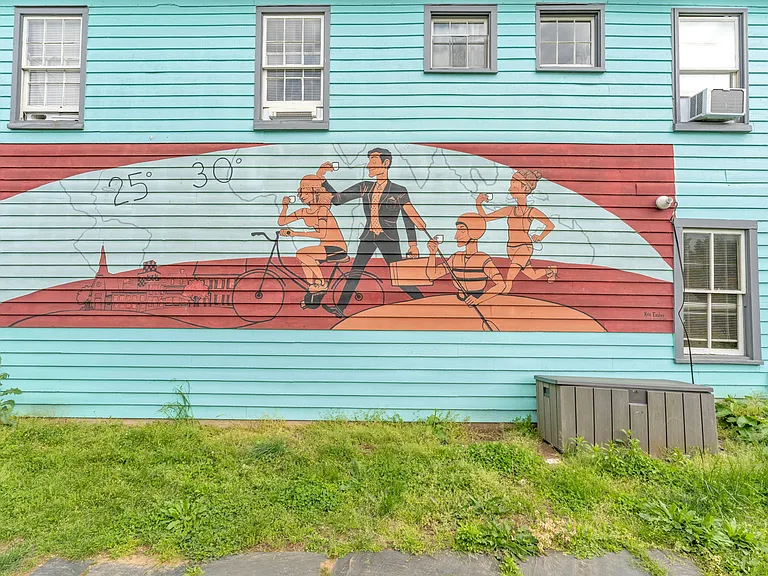 206 Princess Anne St — Photo 32