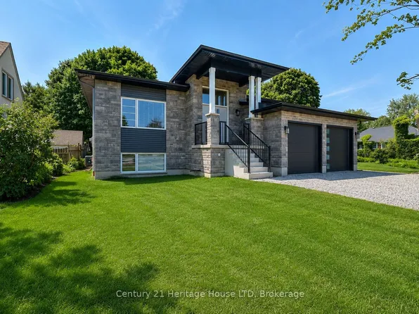 336 Sugarloaf St, Pt Colborne, ON L3K 2P3