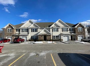 9 Red Oak Ct, Haskell, NJ 07420