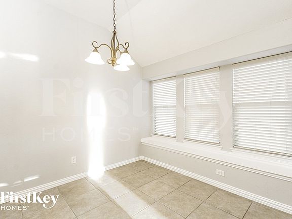 5th image of 1601 Lake Pine Dr