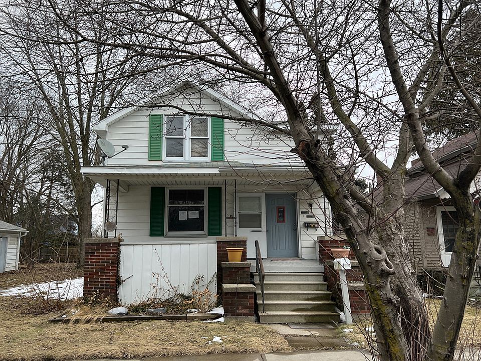 1st image of 1907 S Warner St