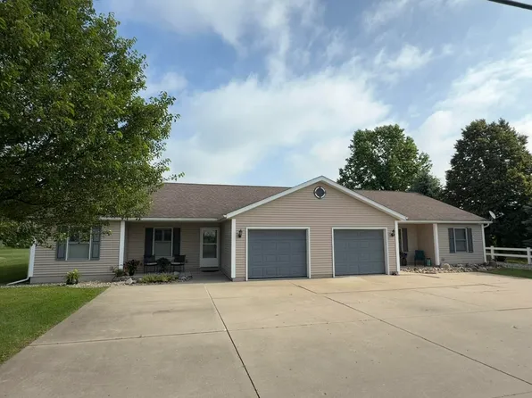 22710 Diamond Cove St, Cassopolis, MI 49031