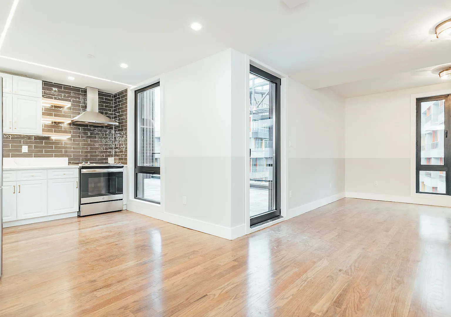 115 Stanwix Street — Photo 1