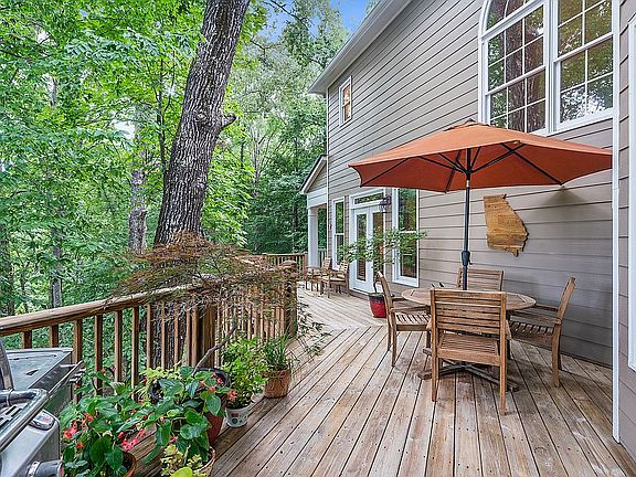 Water view/Entertain