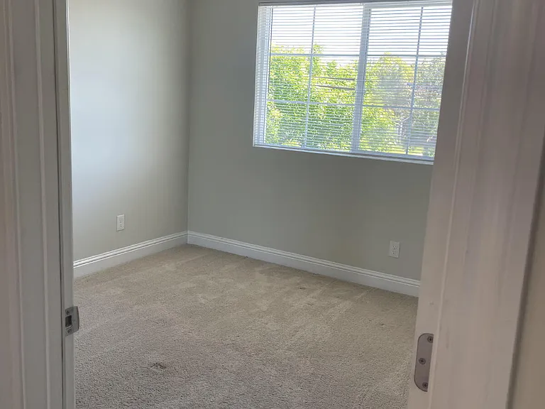4157 Folsom Dr — Photo 10