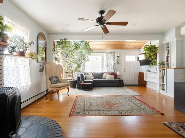 67 Lawley St, Dorchester, MA 02122