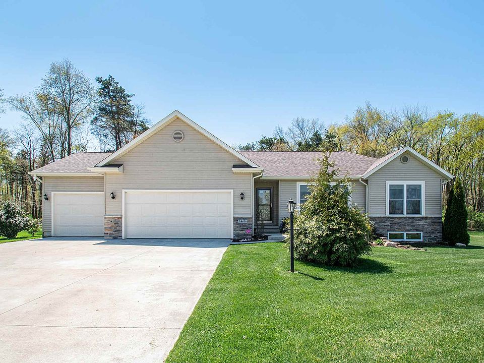 1st image of 24430 Kingfisher Ct