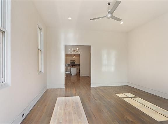 3rd image of 637 Philip St Unit 637