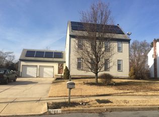 11 Fox Chase Dr, Blackwood, NJ 08012