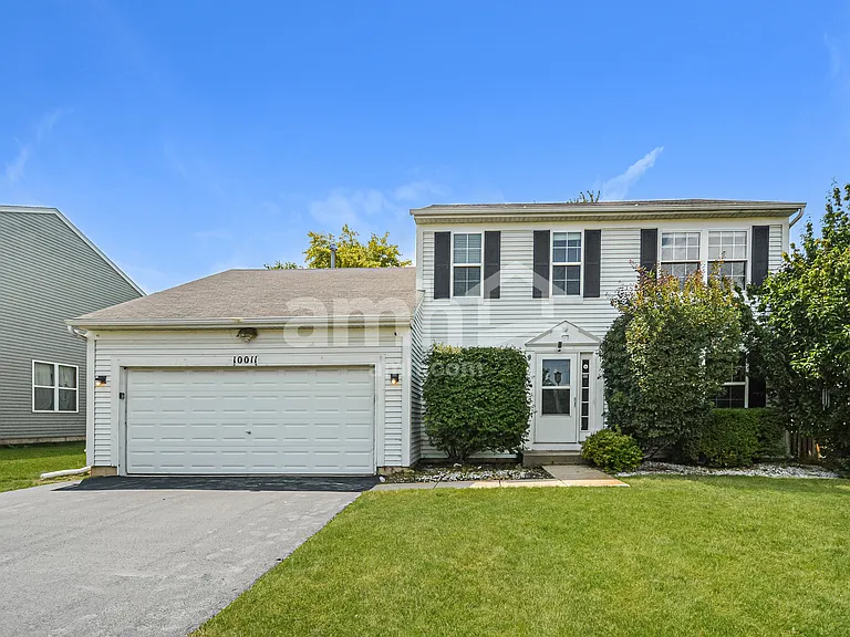 10011 Riverside Dr — Photo 1