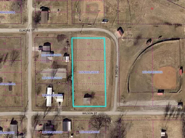 E 3rd St, Seymour, IA 52590