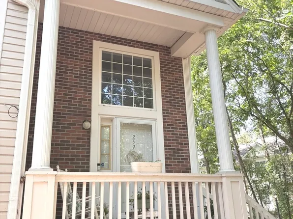 259 W Treehouse Ln #259, Round Lake, IL 60073