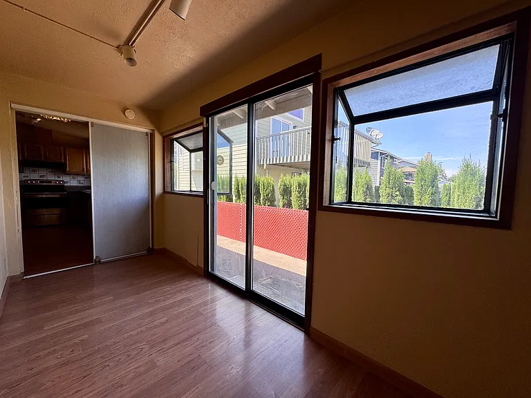 9323 S M St — Photo 17