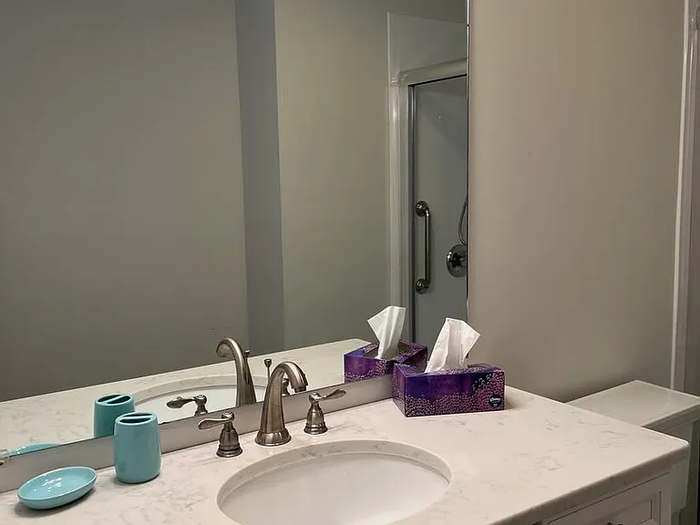 604 Phoenix Ct — Photo 10