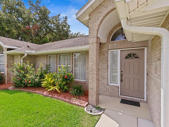 4th image of 3938 Oak Crest Cir
