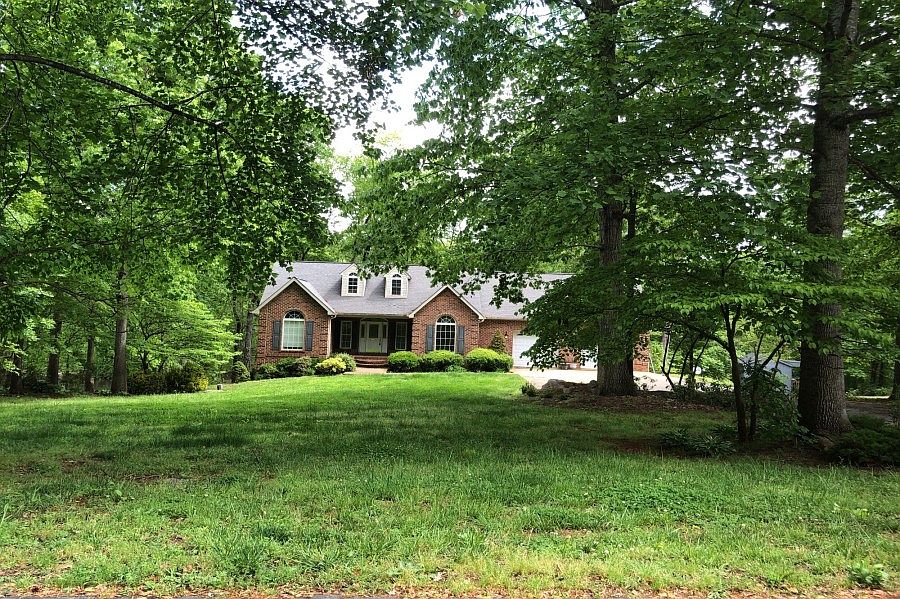 1st image of 282 Mountain Shore Dr