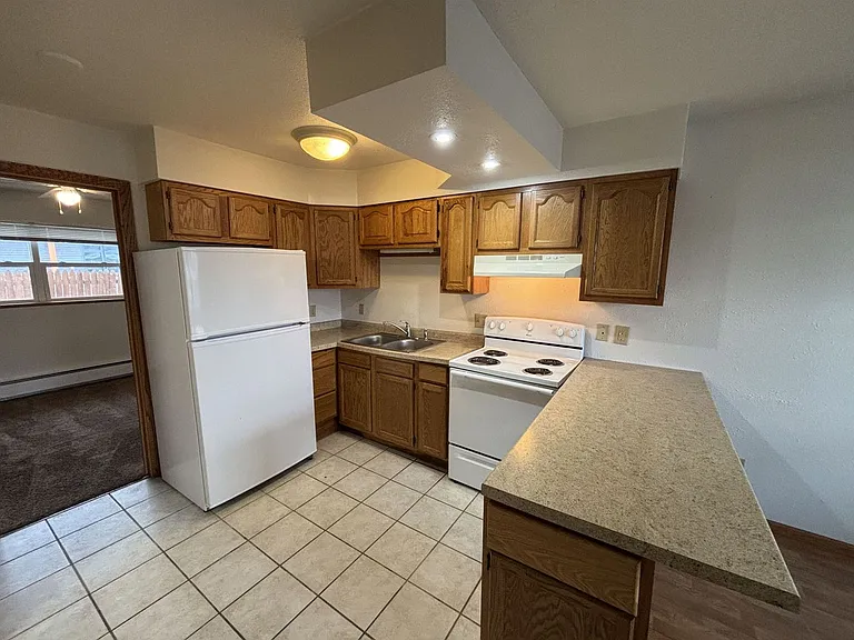 1320 Bainbridge St — Photo 3