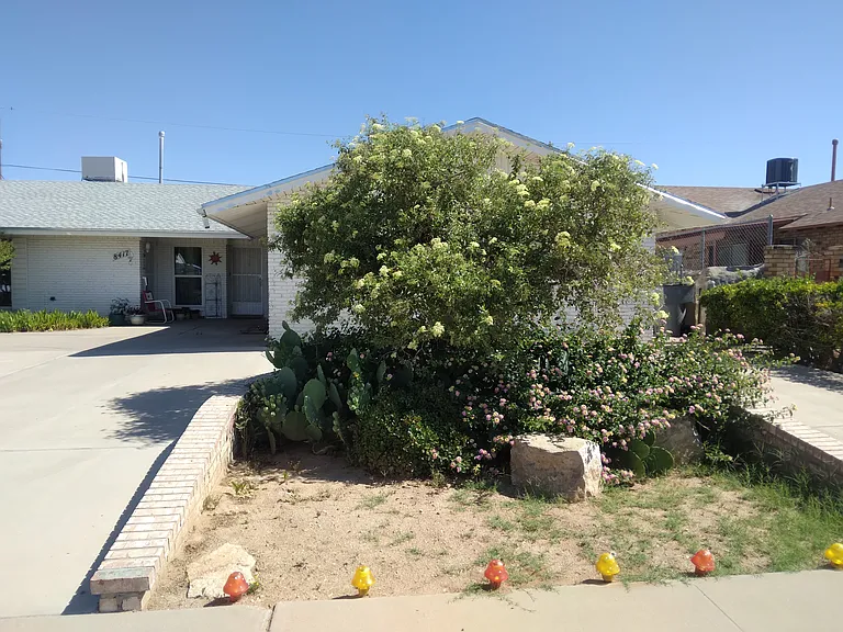 8419 Mettler Dr — Photo 3