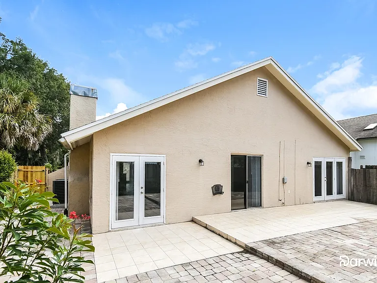 621 Torrey Oaks Ct — Photo 15