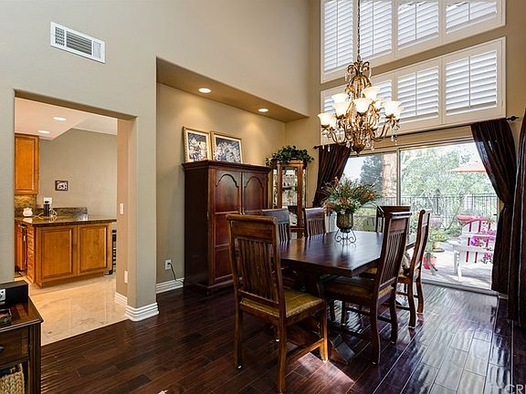 5th image of 24662 Brighton Dr Unit A