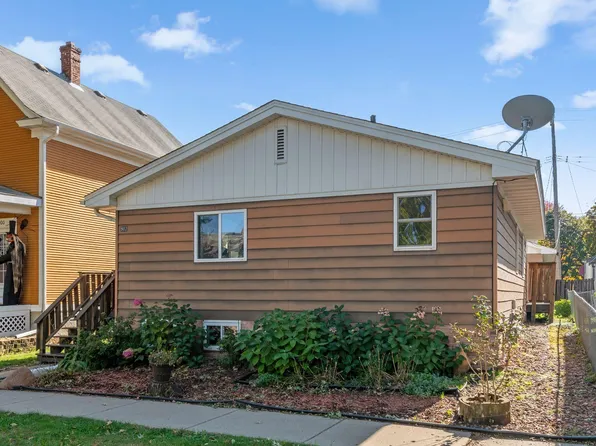 902 James Ave, Saint Paul, MN 55102