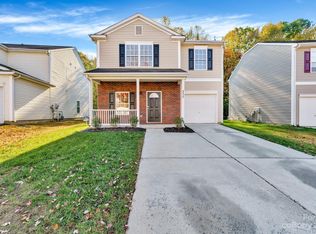 8938 Chalkstone Rd, Charlotte, NC 28216