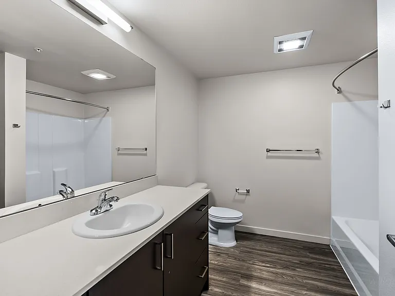 Stadium Apartments — Photo 87