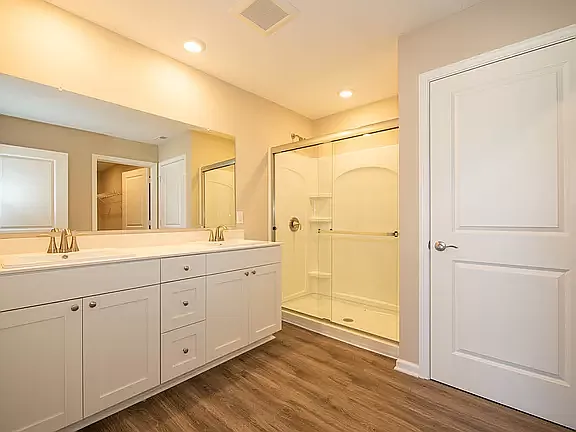 4 bed, 2.0 bath, 1771 sqft, $2,245 — Photo 4