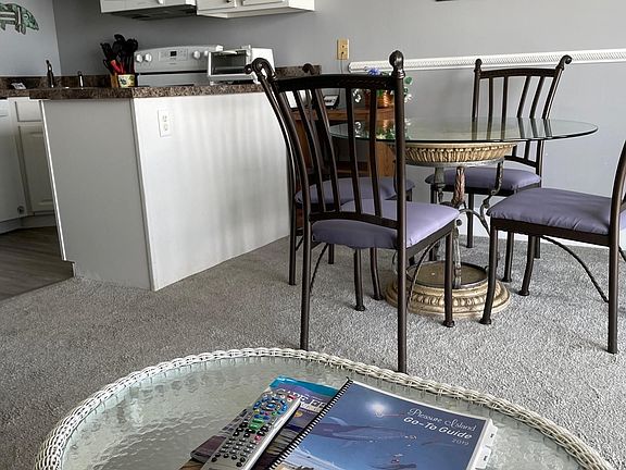 4th image of 1615 Lake Park Blvd S #404