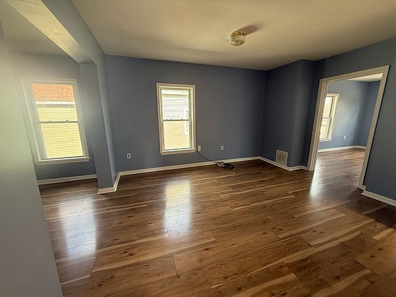 3rd image of 10 Hoosac St #2