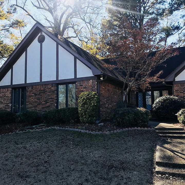 1st image of 143 Glenwood Dr