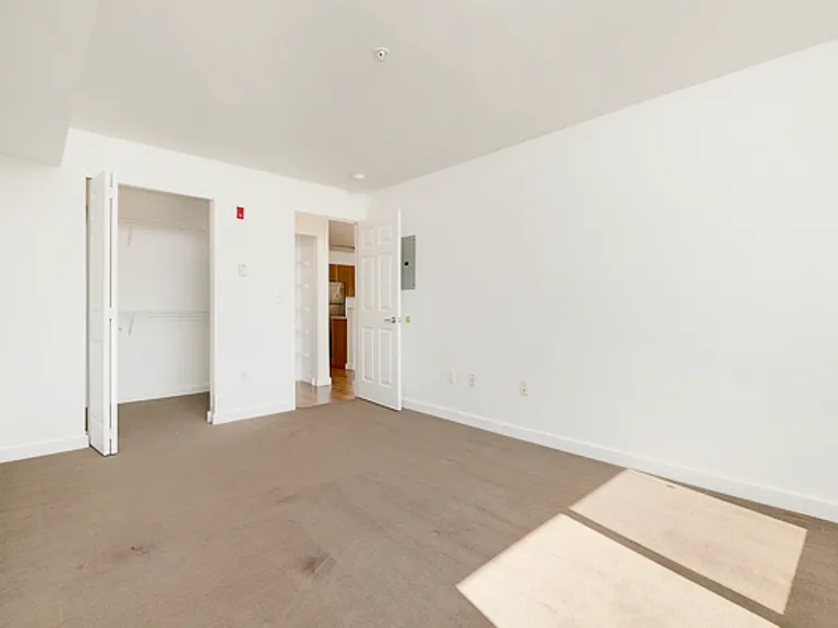 West Side Flats South — Photo 36