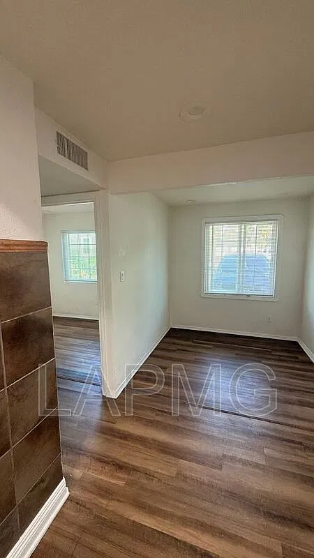 2 bed, 1.0 bath, $2,295 — Photo 2