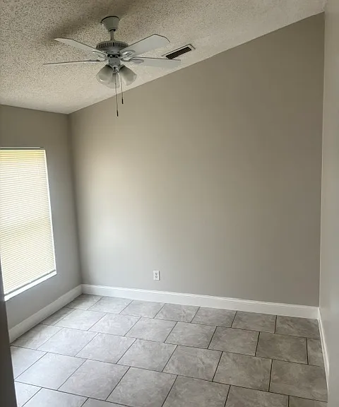 3329 Cypress Point Cir — Photo 15