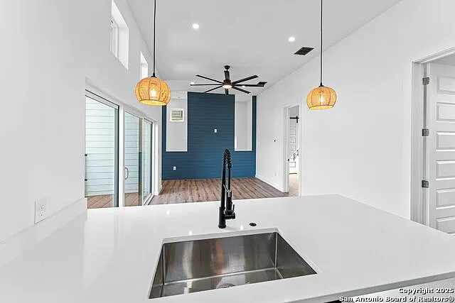 108 Vine St #103 — Photo 11