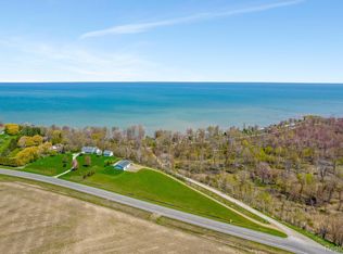 6880 N Lakeshore Rd #B, Pt Hope, MI 48468
