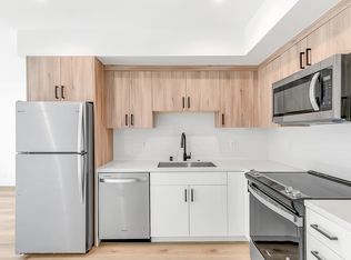914 7th St #15, Santa Monica, CA 90403