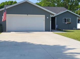 3013 3rd Ave NW, Willmar, MN 56201