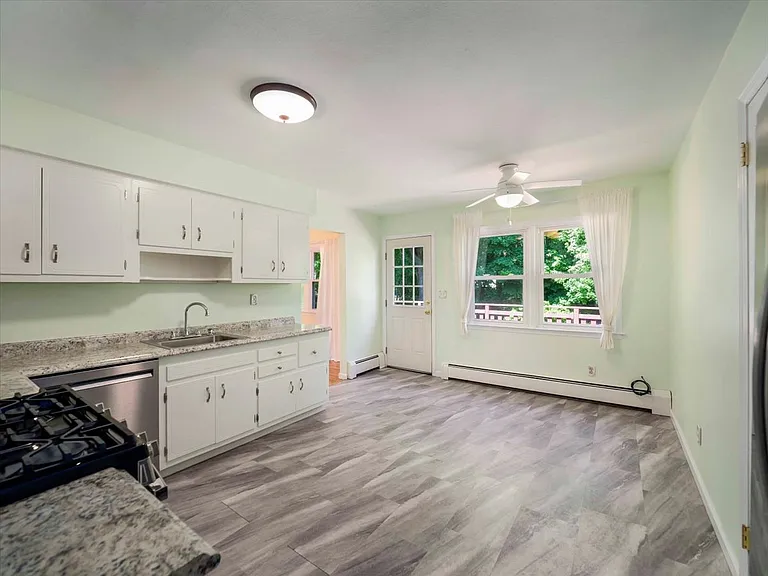 5 Dorchester Ave — Photo 11