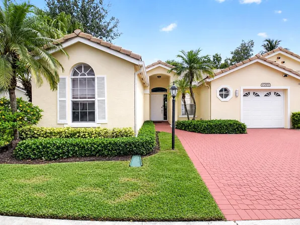 17257 Boca Club Boulevard Apt 5, Boca Raton, FL 33487