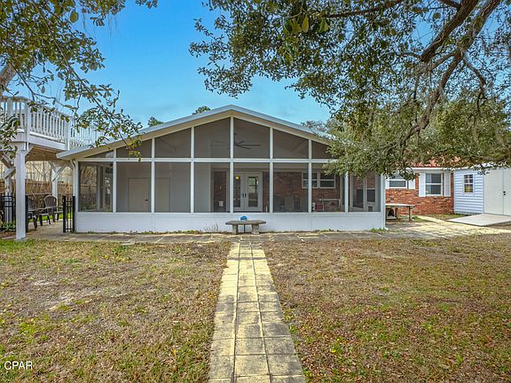 5th image of 7424 Little Creek Cir