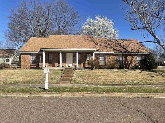 2nd image of 6070 Lawnhill Dr