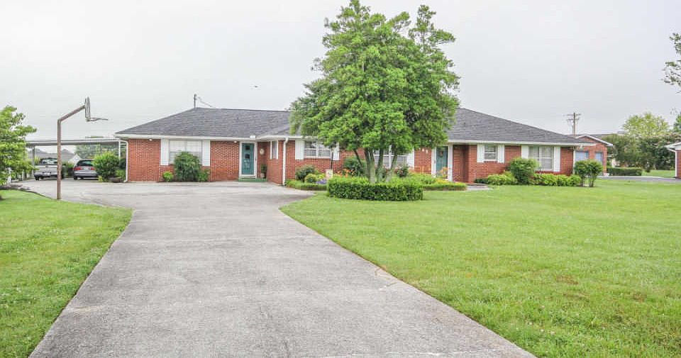 643 W Hunt Rd, Alcoa, TN 37701 Zillow