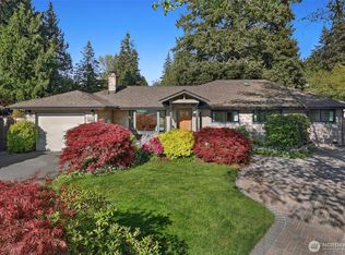 8824 NE 189th Pl, Bothell, WA 98011