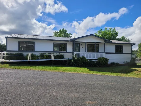 946 Iroquois Cir, Copperopolis, CA 95228
