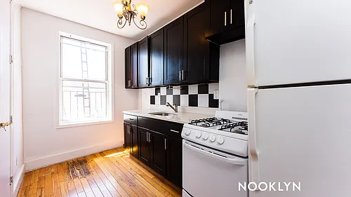 238 Irving Ave #3R Photo 1