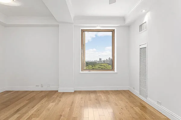 Rented by Douglas Elliman | media 7