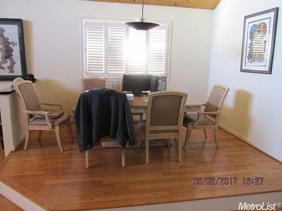 4th image of 7642 Redhill Way