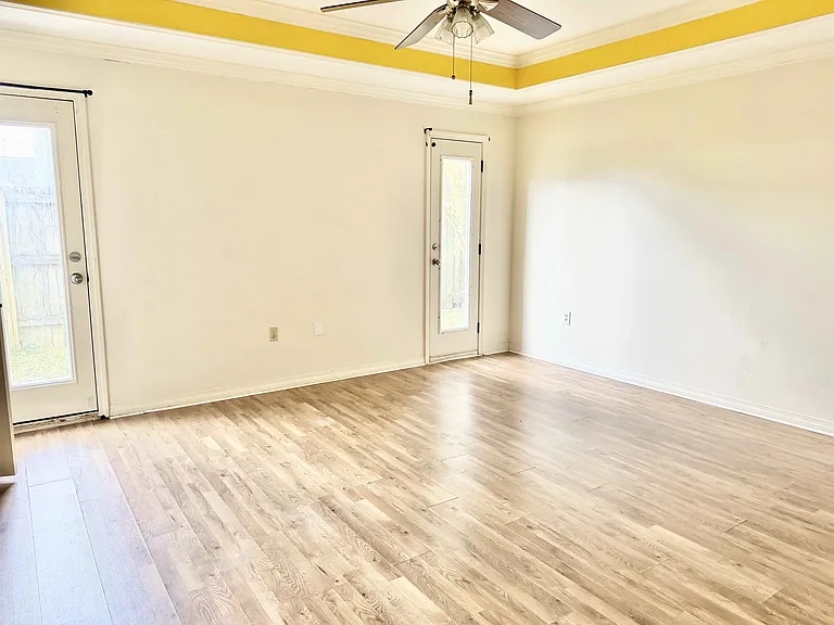 145 Croydon Ave — Photo 6